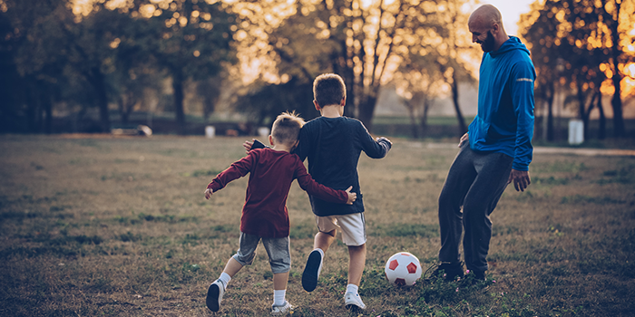 Julio significa tiempo con la familia y los amigos, buen clima y actividades al aire libre. Pero, ¿cómo afecta esta temporada tu economía? En realidad, el verano ofrece muchas formas sorprendentes de ahorrar dinero. Te damos 5 consejos simples que te ayudarán a ahorrar en estas vacaciones de verano.